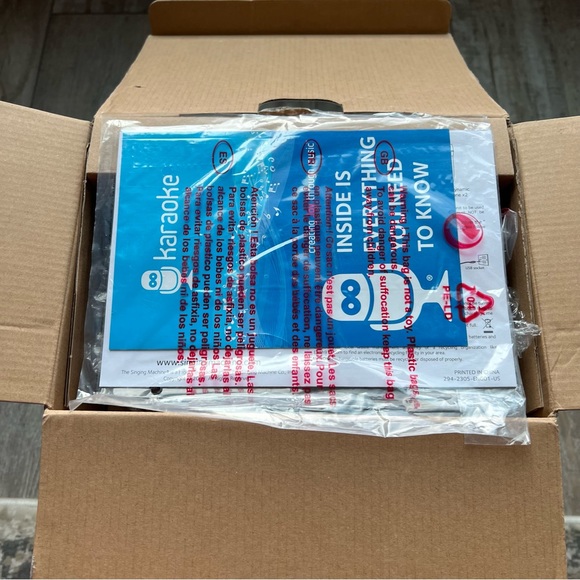 NIB The Singing Machine Mini Sparkle Karaoke Machine- Black - Picture 9 of 11